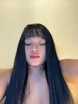 Snapshot of Saraa_M chatting on 05-01-26, 05:18 Saraa M online show from 05-01-26, 05:18