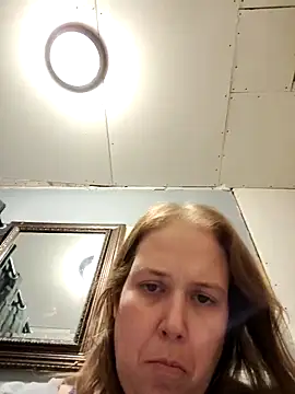 Snapshot of 023thickandjuicy07 chatting on 04-20-26, 02:47 023thickandjuicy07 online show from 04-20-26, 02:47