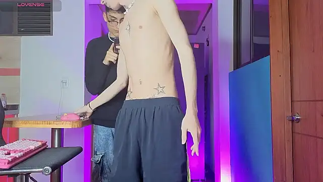 Nathan twink online show from 03-29-26, 06:37