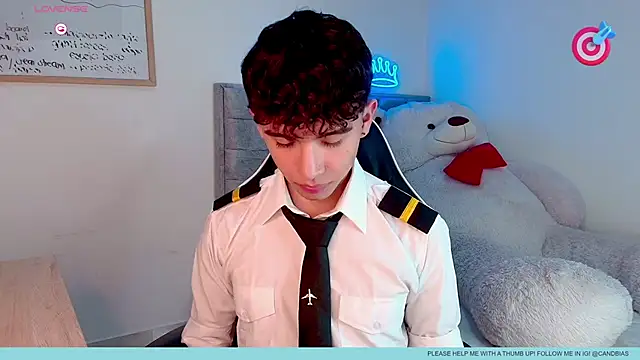 Snapshot of niico_prince chatting on 04-08-26, 09:16 niico prince online show from 04-08-26, 09:16