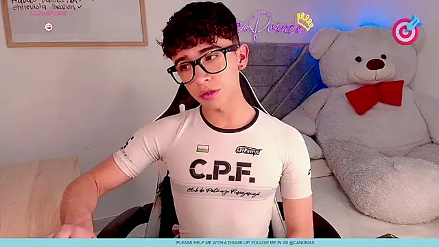 Snapshot of niico_prince chatting on 04-21-26, 09:32 niico prince online show from 04-21-26, 09:32