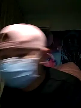 huangqian5200 online show from 03-26-26, 02:04