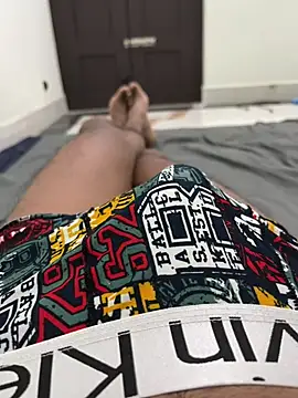 like a nud online show from 06-29-26, 04:07