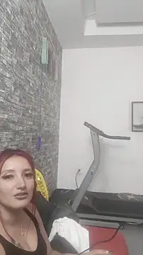 Snapshot of sarah_Tomson chatting on 03-25-26, 11:03 sarah Tomson online show from 03-25-26, 11:03