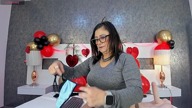 Snapshot of anna__lu chatting on 05-15-26, 02:59 anna lu online show from 05-15-26, 02:59