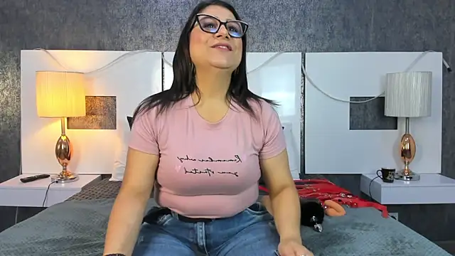 Snapshot of anna__lu chatting on 03-29-26, 12:29 anna lu online show from 03-29-26, 12:29