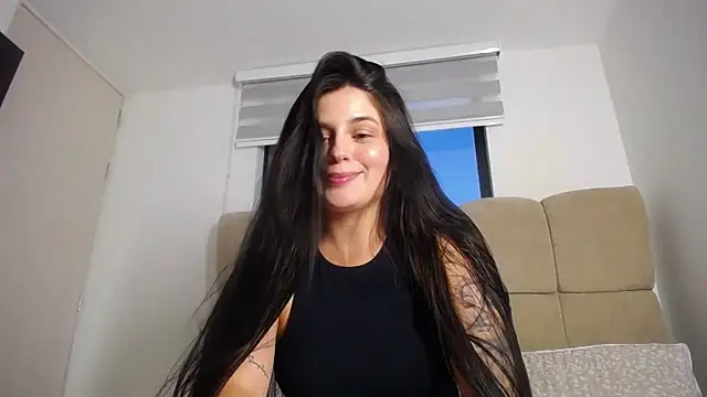 SofiaBanks  online show from 05-18-26, 11:20