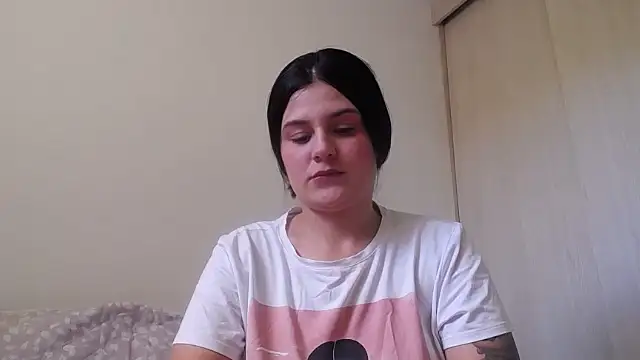 SofiaBanks  online show from 05-24-26, 05:46
