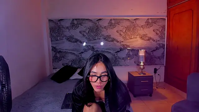 Snapshot of Miss_KhalifaDoll chatting on 04-19-26, 04:13 Miss KhalifaDoll online show from 04-19-26, 04:13
