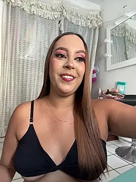 Snapshot of victoria_luxx_ chatting on 03-29-26, 05:14 victoria luxx online show from 03-29-26, 05:14