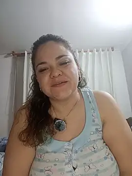 Snapshot of Natashablade__ chatting on 06-01-26, 05:40 Natashablade online show from 06-01-26, 05:40