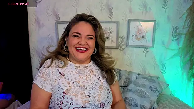 Natashablade   online show from 05-28-26, 12:55