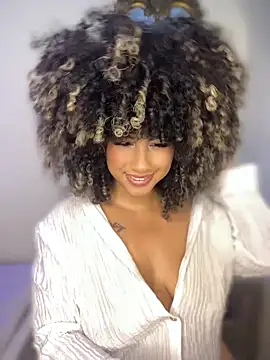 Snapshot of Kendra_curly chatting on 08-05-26, 12:48 Kendra curly online show from 08-05-26, 12:48