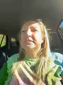 Snapshot of sweetkacibaby chatting on 05-14-26, 01:08 sweetkacibaby online show from 05-14-26, 01:08