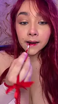 Snapshot of SweetLittleRed chatting on 05-23-26, 06:45 SweetLittleRed online show from 05-23-26, 06:45