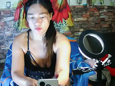 honey krishia online show from 07-27-26, 02:35