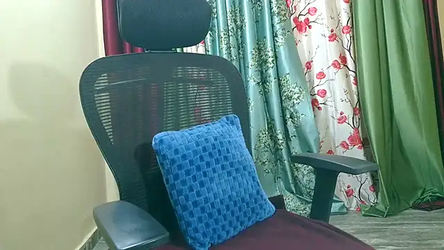Snapshot of Apki_Nisha chatting on 07-09-26, 06:36 Apki Nisha online show from 07-09-26, 06:36