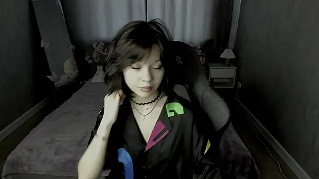Snapshot of Loly_Cuttie chatting on 05-10-26, 01:09 Loly Cuttie online show from 05-10-26, 01:09