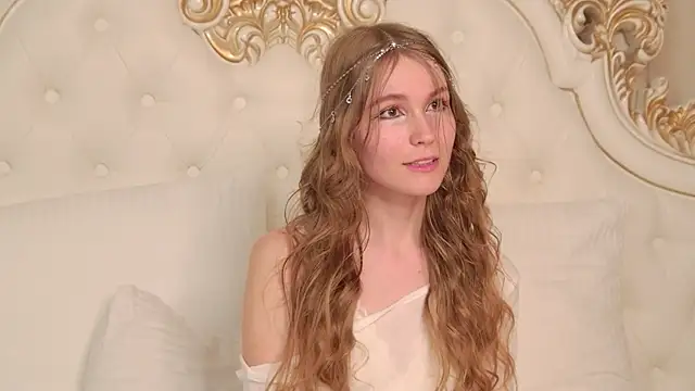 Snapshot of LisaStone chatting on 07-12-26, 03:13 LisaStone online show from 07-12-26, 03:13
