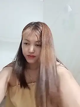 Snapshot of -Bitilu- chatting on 05-22-26, 05:05 -Bitilu- online show from 05-22-26, 05:05