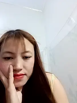 Snapshot of -Bitilu- chatting on 04-04-26, 07:04 -Bitilu- online show from 04-04-26, 07:04