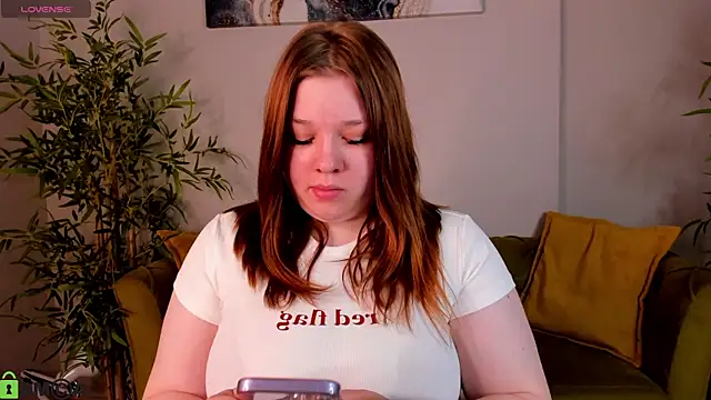 Snapshot of Kathy_1una chatting on 05-16-26, 04:39 Kathy 1una online show from 05-16-26, 04:39