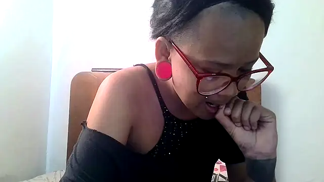 xblackstarX1 online show from 08-08-26, 06:48
