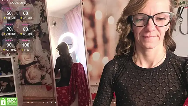 jesica mooonn online show from 05-17-26, 03:17