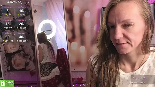 jesica mooonn online show from 05-18-26, 03:39
