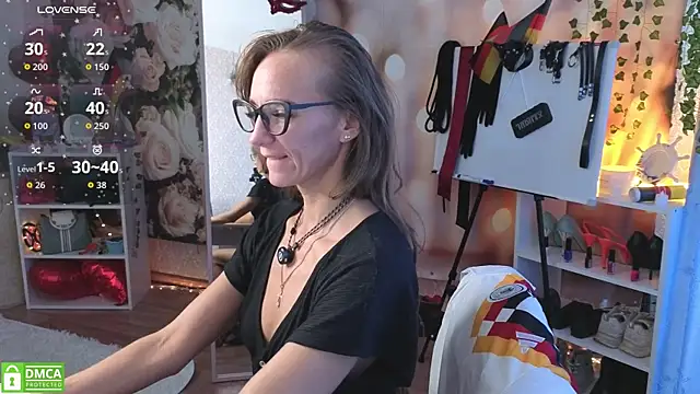 Snapshot of jesica_mooonn chatting on 07-10-26, 03:28 jesica mooonn online show from 07-10-26, 03:28