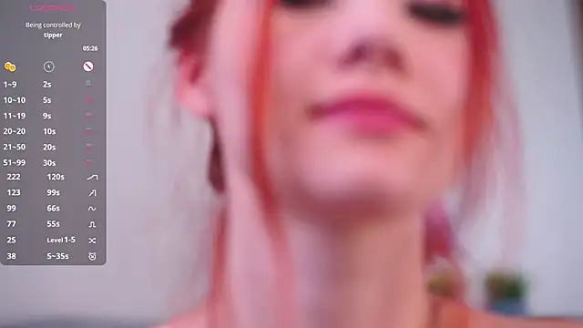 Snapshot of VelvaVasso chatting on 04-25-26, 01:41 VelvaVasso online show from 04-25-26, 01:41