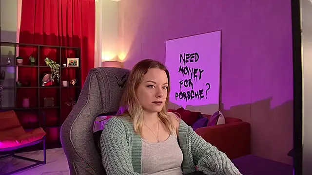 VireliaMoonfall online show from 04-15-26, 10:10