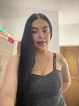 Cami olarte online show from 04-22-26, 05:36