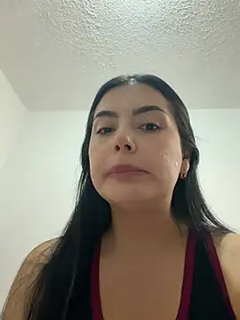 Snapshot of Cami_olarte chatting on 07-13-26, 11:04 Cami olarte online show from 07-13-26, 11:04