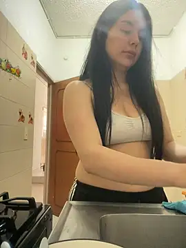 Cami olarte online show from 05-14-26, 01:41