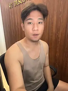Snapshot of Titanryu chatting on 05-17-26, 02:44 Titanryu online show from 05-17-26, 02:44
