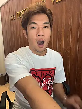 Snapshot of Titanryu chatting on 07-14-26, 02:16 Titanryu online show from 07-14-26, 02:16