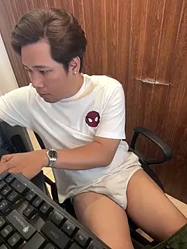 Snapshot of Titanryu chatting on 04-18-26, 04:15 Titanryu online show from 04-18-26, 04:15