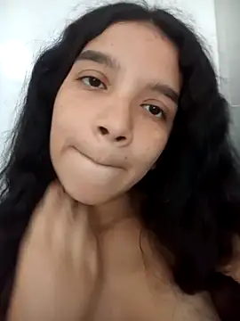 Snapshot of Morena__Florr chatting on 05-12-26, 01:28 Morena Florr online show from 05-12-26, 01:28