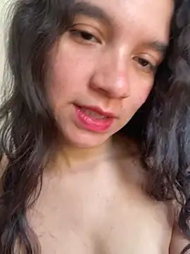 Snapshot of Morena__Florr chatting on 06-18-26, 03:06 Morena Florr online show from 06-18-26, 03:06