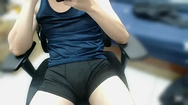 Snapshot of sk--007 chatting on 04-13-26, 12:31 sk--007 online show from 04-13-26, 12:31