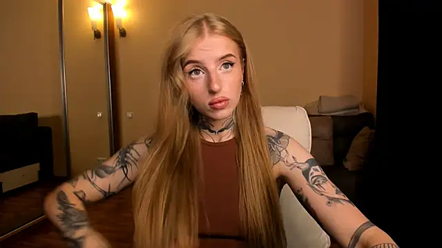 Snapshot of harley_kimm chatting on 07-24-26, 05:58 harley kimm online show from 07-24-26, 05:58