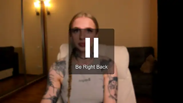 Snapshot of harley_kimm chatting on 06-19-26, 05:35 harley kimm online show from 06-19-26, 05:35