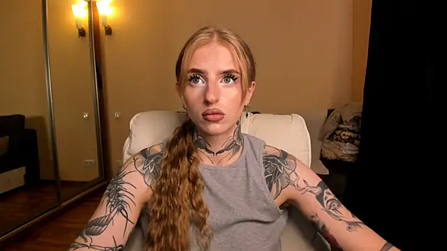 Snapshot of harley_kimm chatting on 07-08-26, 05:30 harley kimm online show from 07-08-26, 05:30