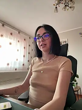 TheaMerve online show from 06-12-26, 02:59