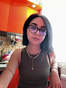 Snapshot of TheaMerve chatting on 06-27-26, 01:28 TheaMerve online show from 06-27-26, 01:28