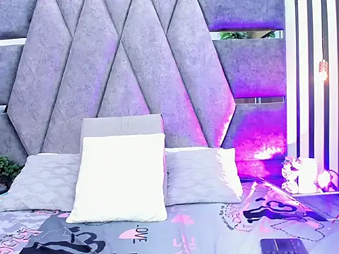 WinnieClarke online show from 03-28-26, 11:55