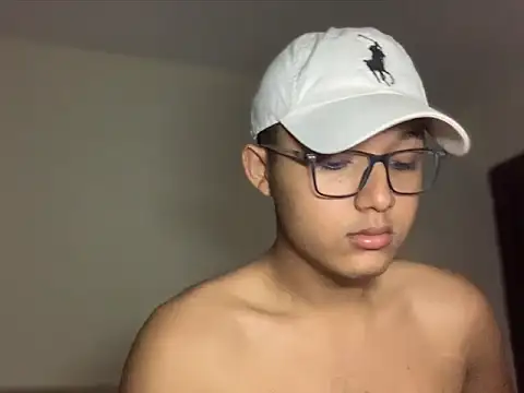 Chriis 18 online show from 04-21-26, 12:45