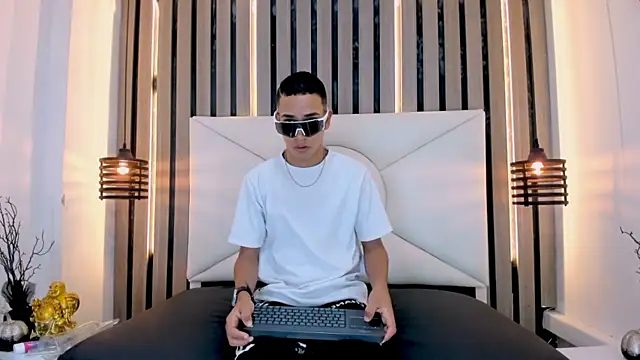 santiago deluca online show from 04-07-26, 07:48