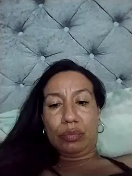 Snapshot of danna_tt chatting on 07-17-26, 01:58 danna tt online show from 07-17-26, 01:58